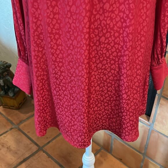 L’Academie, Size XS, Red Animal Print Long Cuffed Sleeve Mini Dress! - Picture 3 of 10